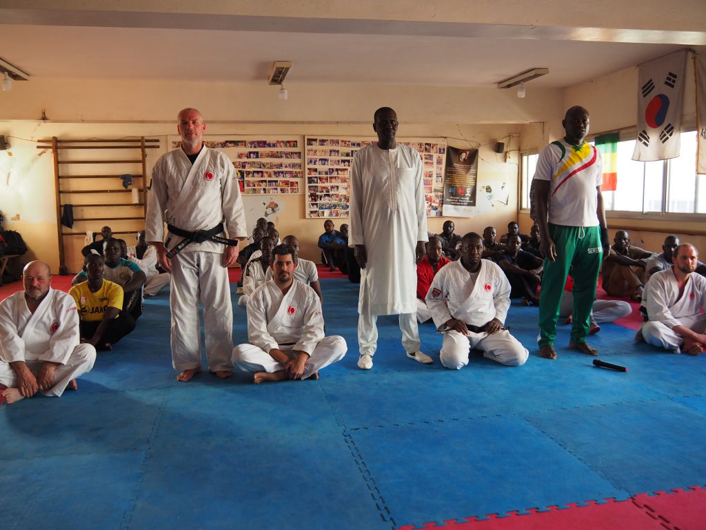 Stage technique de Nippon Kempo à Dakar avec le maire