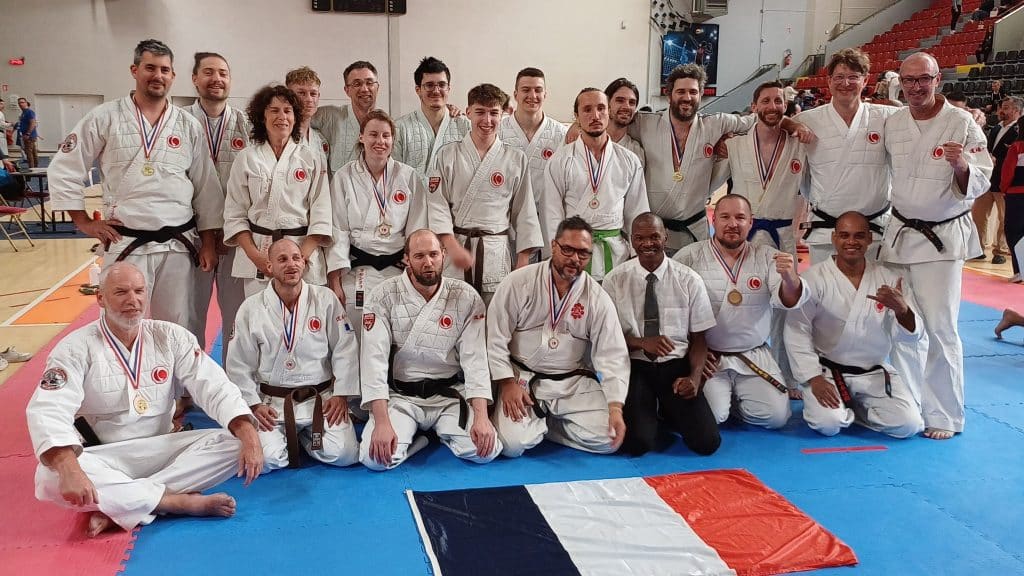 Compétiteur français participant au tournoi international de Nippon Kempo en France 2025