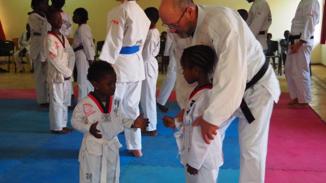 entrainement avec les enfants au Sénégal