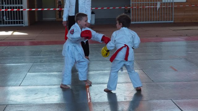 Combats enfants pendant le 10ieme tournoi de Nippon Kempo à Baccarat