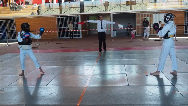 Combats enfants pendant le 10ieme tournoi de Nippon Kempo à Baccarat