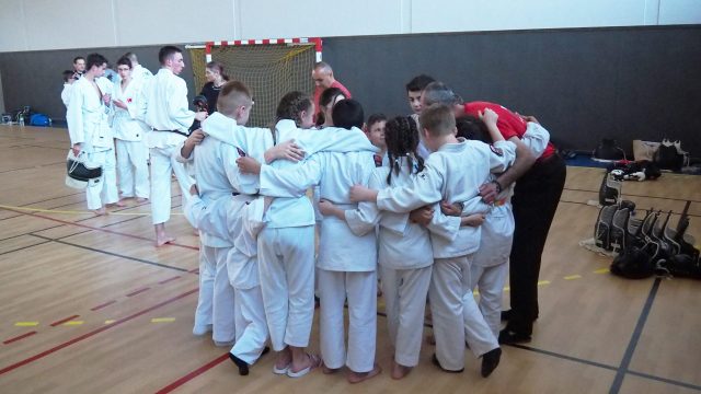 Cri de guerre des pratiquants enfants du dojo de Baccarat