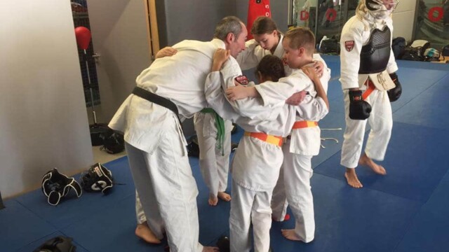 Cri de guerre des enfants du dojo de Baccarat
